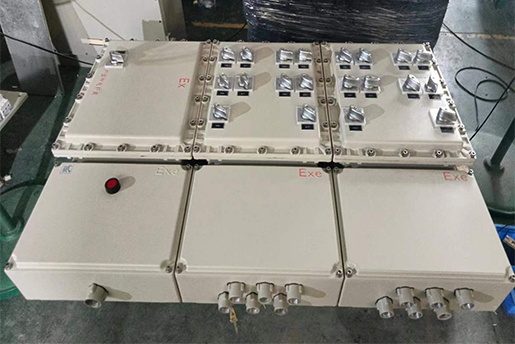 防爆動力配電箱